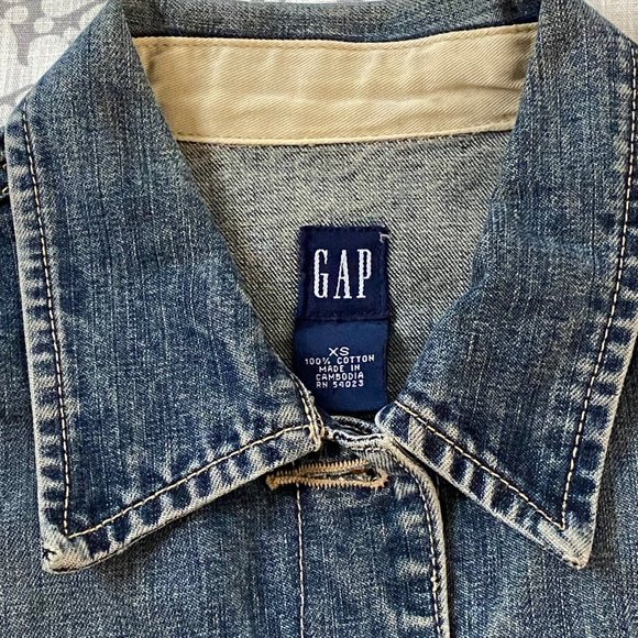 Vintage Y2k Gap Dark Wash Denim Trucker Jacket - Picture 10 of 13